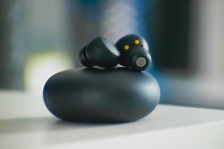 Embracing the World of Wireless Earbuds: A Technical Perspective